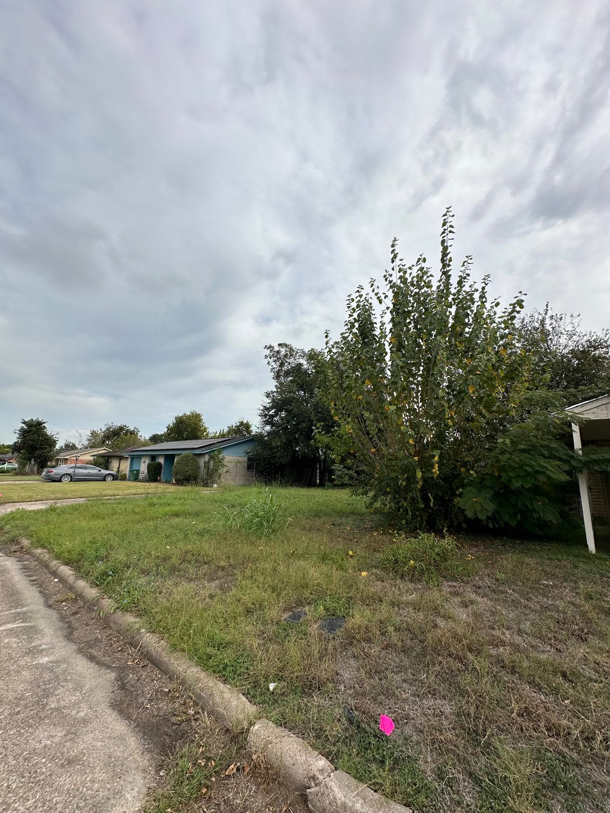 Build-Ready City Lot in South Houston: 0.13 Acre, Paved Street, Out of Flood Zone photo 6